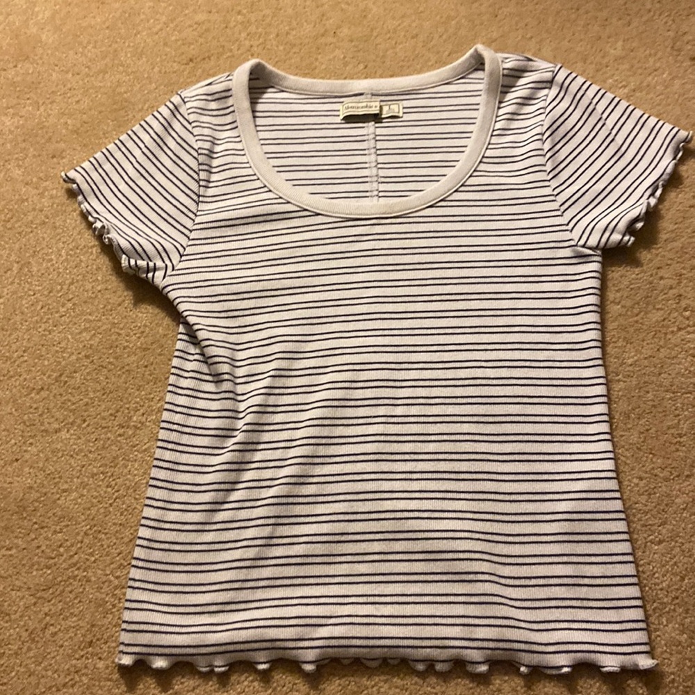 Navy stripped Abercrombie & Fitch Top
